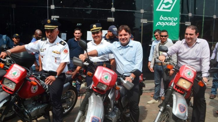Cuerpo de bomberos fue dotado con vehículos