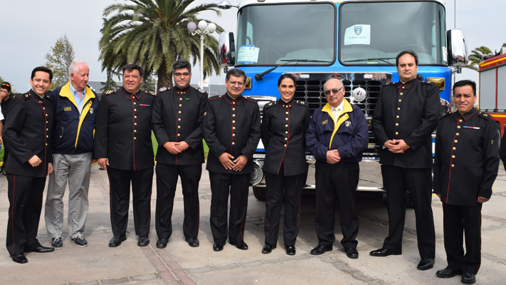 4 nuevos carros para bomberos de la Región Metropolitana