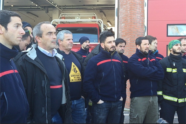 El Ayuntamiento desiste de la acción penal contra los 26 bomberos
