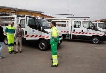 Tres nuevos camiones para el parque de bomberos de Badajoz