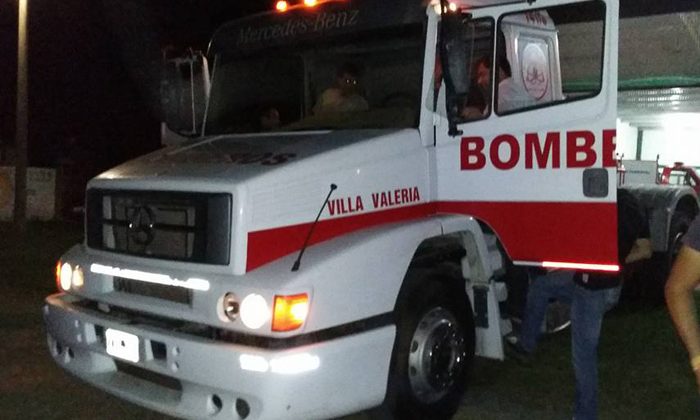 Nuevo camion para los Bomberos Voluntarios de Villa Valeria