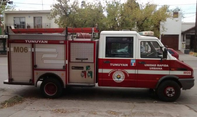 Nuevo camión de los Bomberos Voluntarios de Tunuyán