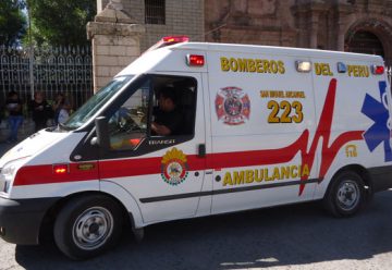 Donan ambulancia para la compañía de bomberos 223 San Miguel