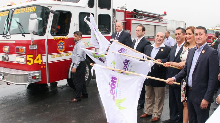 Rodríguez Calderón inaugura Unidad de Bomberos en García