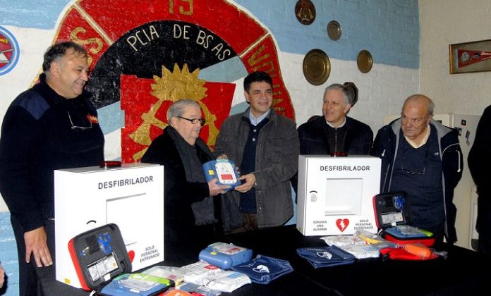 Nuevos desfibriladores para los Bomberos de Vicente López