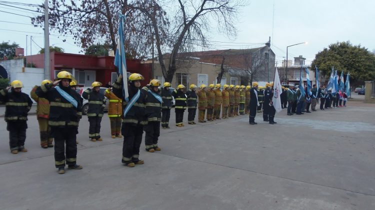 Los Bomberos Voluntarios de Venado Tuerto celebraron su día