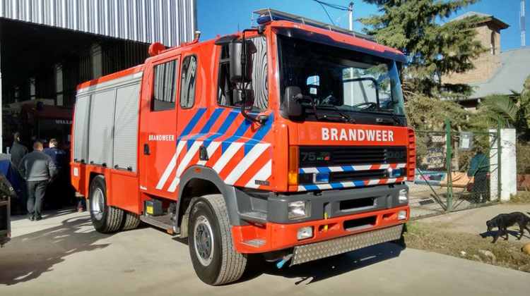 Bomberos de Santa Isabel presento nueva unidad para su flota