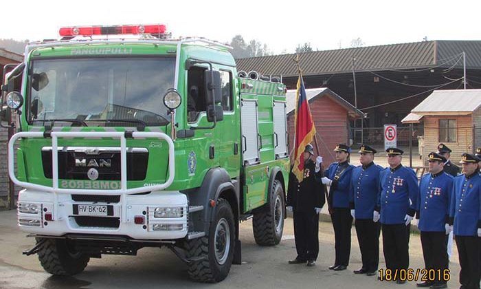 Bomberos de Panguipulli recibieron nuevo Material Mayor