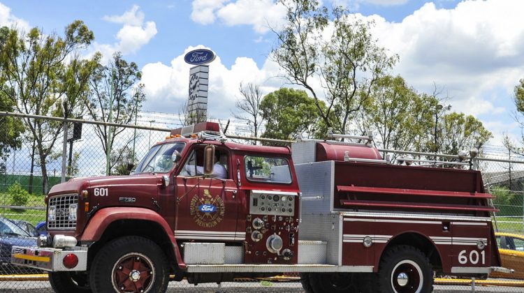 Bomberos de Cuautitlán Izcalli recibió en donación un camión autobomba