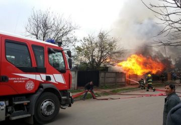 Roban a Bomberos que combatían un incendio