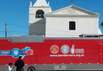 El Centro móvil de entrenamiento para Bomberos en Santa Lucia