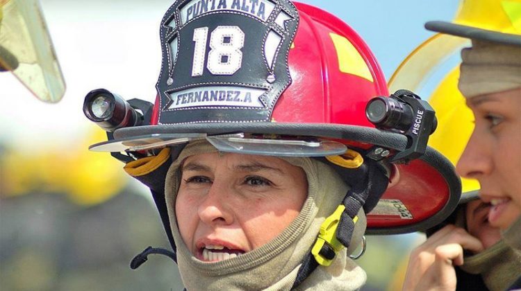Buscan sumar mujeres a los Bomberos Voluntarios entrerrianos