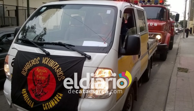 En su día, Bomberos Voluntarios marcharon hacia la Legislatura