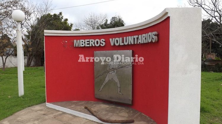 Vándalos atacaron monumento al Bombero Voluntario