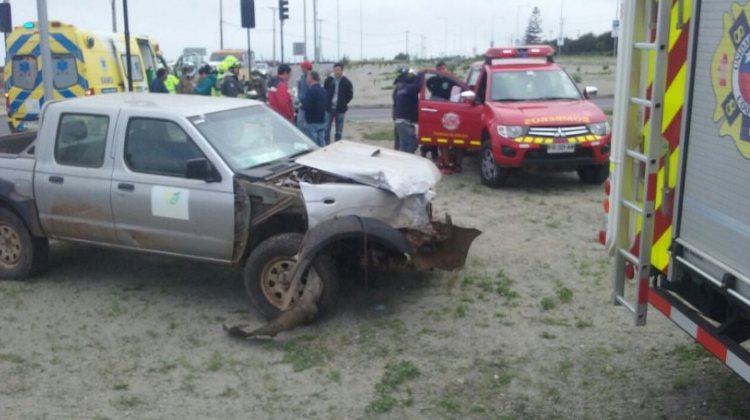 Bomberos iban a una falsa emergencia y chocaron