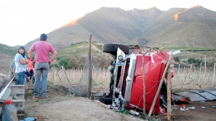 Cuatro bomberos se mantienen con heridas de consideración tras accidente