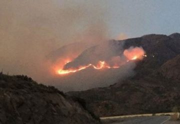 Sigue descontrolado el fuego en Potrero de los Funes