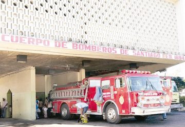 Bomberos de Santiago solicitan camiones cisternas