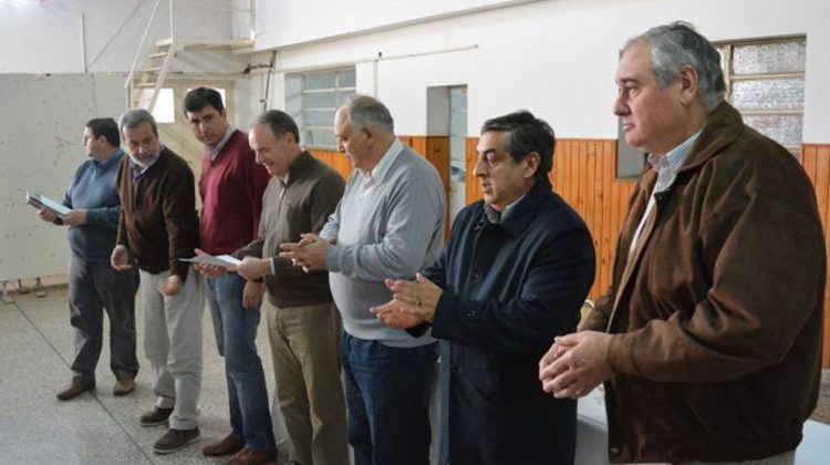 Entregan aportes a 17 asociaciones de Bomberos Voluntarios