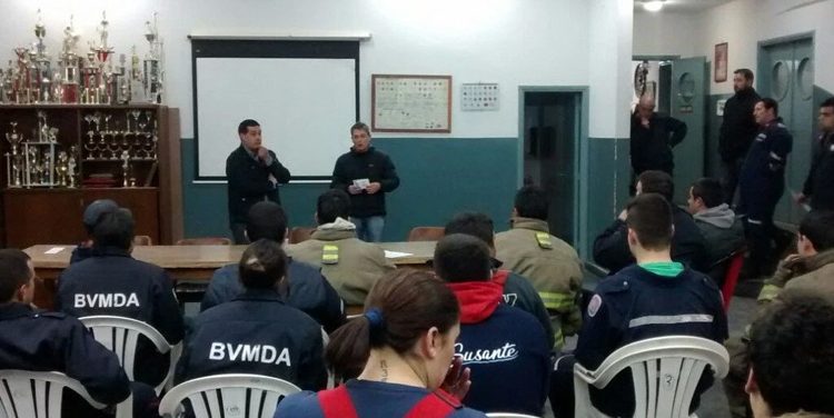 Bomberos Voluntarios recibieron su Tarjeta Única Municipal