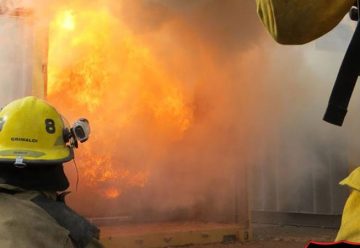 Capacitación en incendios Estructurales en Bomberos de Pérez