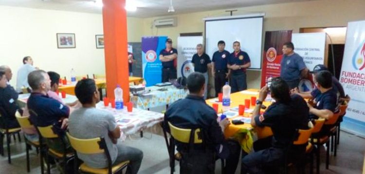 Bomberos se capacitaron en Comando de Incidentes