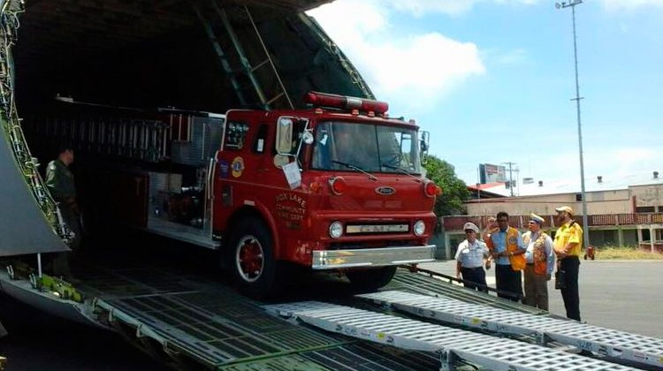 EEUU dona unidad a bomberos voluntarios de León