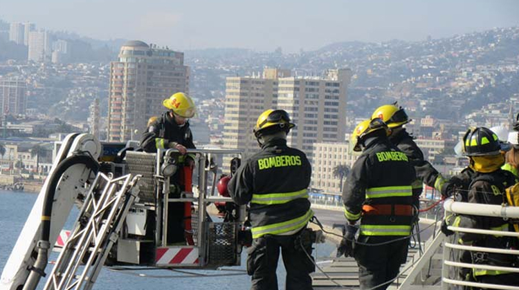 Bomberos de Valparaíso realizó simulacro de emergencia