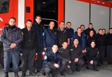 Dos Bomberos de Bolívar se capacitaron en Lomas de Zamora