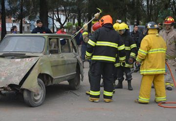 Bomberos voluntarios recibieron capacitación sobre rescate vehicular