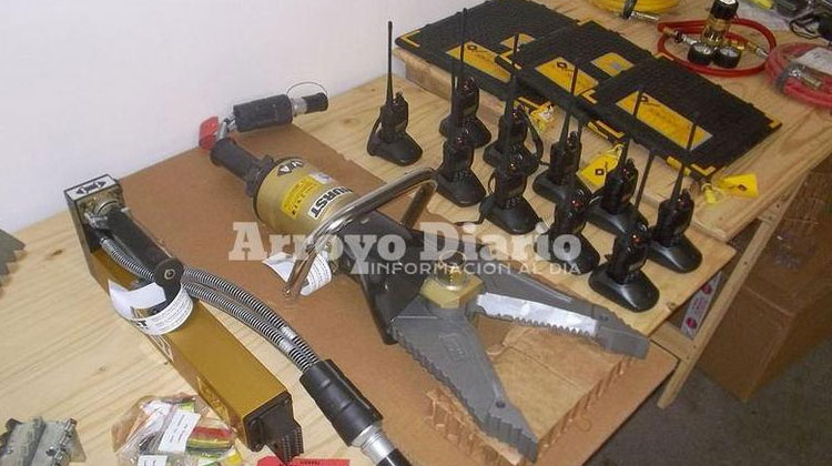 Llegó nuevo equipamiento al cuartel de Bomberos