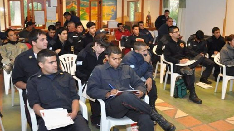 Capacitaron a bomberos de todo Chubut en Incendios Forestales