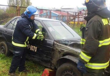 Bomberos de Aysén refuerzan su preparación en rescate vehicular