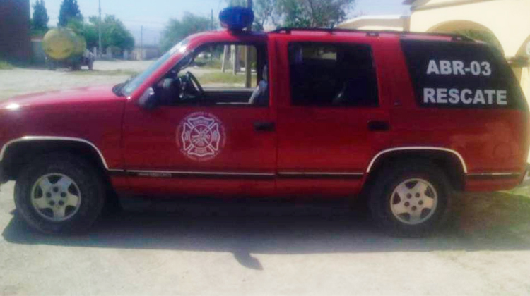 Se equipan bomberos voluntarios de Castaños