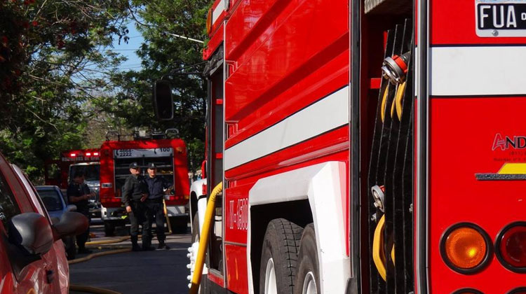Tres muertos por un incendio en un edificio