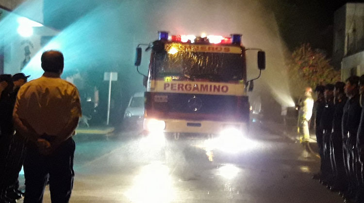 Los Bomberos de Pergamino tienen nueva autobomba