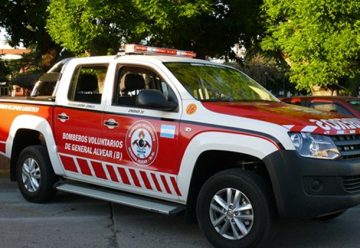 Bomberos Voluntarios de General Alvear presentó nueva unidad 0km