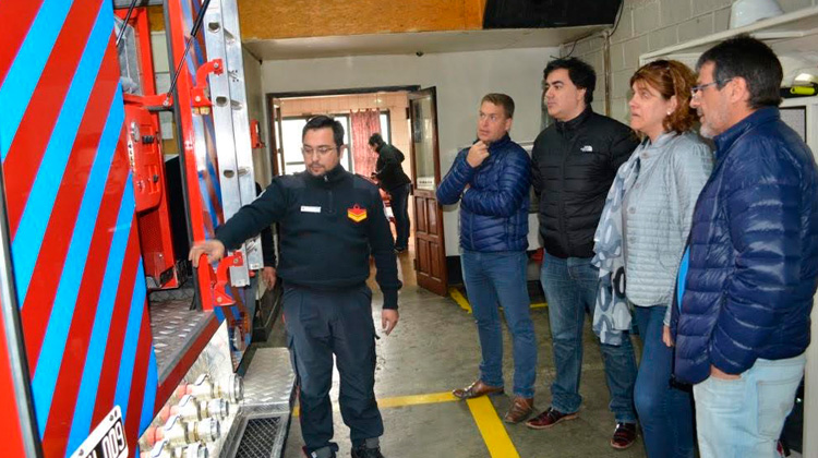 Concejales elogiaron la compra del nuevo camión de Bomberos