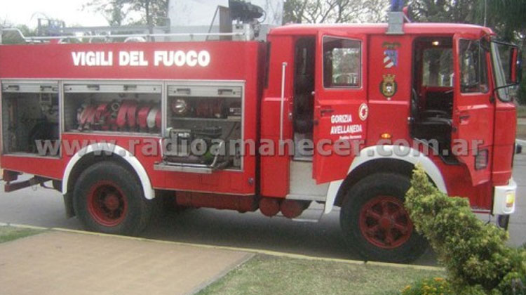 Vecinos agreden a bomberos voluntarios en un incendio