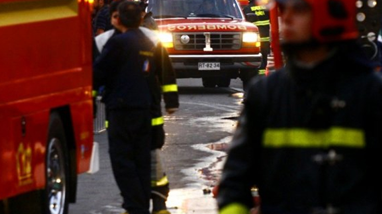 2 bomberos lesionados tras incendio en La Granja
