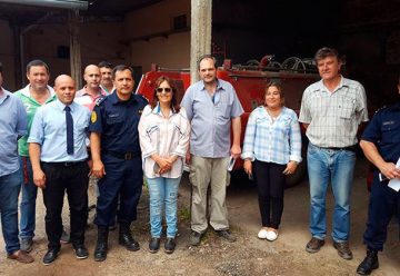 Donaron una autobomba a Bomberos Voluntarios de Feliciano