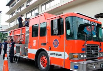 Bomberos celebran 129 años de fundación