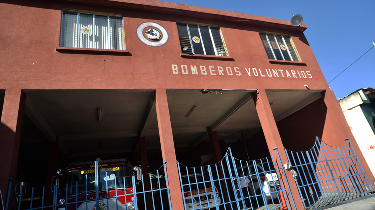 Bomberos Voluntarios piden ayuda para seguir ayudando