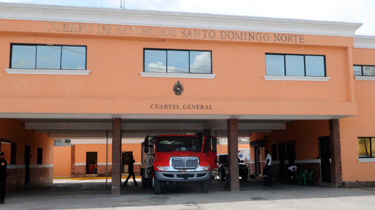 Bomberos de ASDN se unen a campaña vial