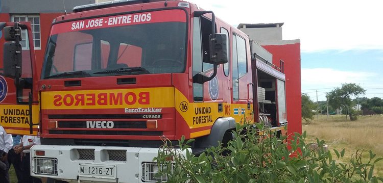 Bomberos Voluntarios de San José cuentan con dos nuevas unidades
