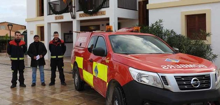 Nuevo vehículo para los bomberos de Formentera