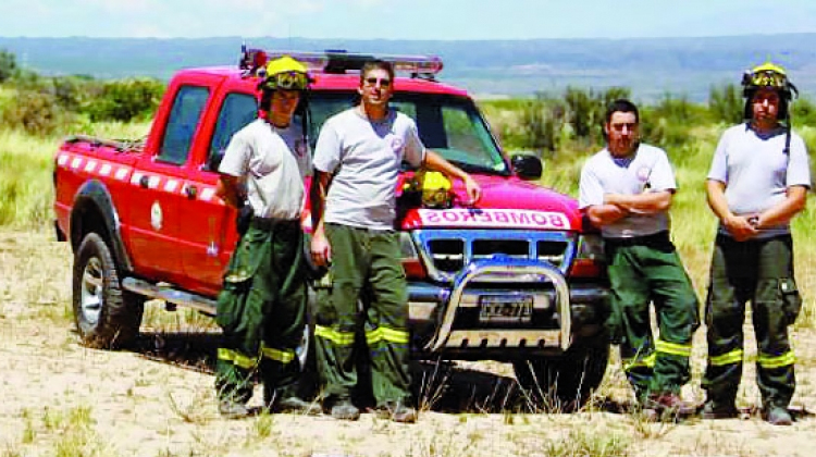 Bomberos denunciaron al director de Defensa Civil