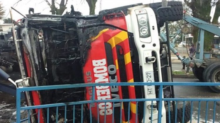 Maquinista de carro bomberil siniestrado pide ser reintegrado