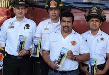 Cuerpo de Bomberos Voluntarios recibe donación de linternas