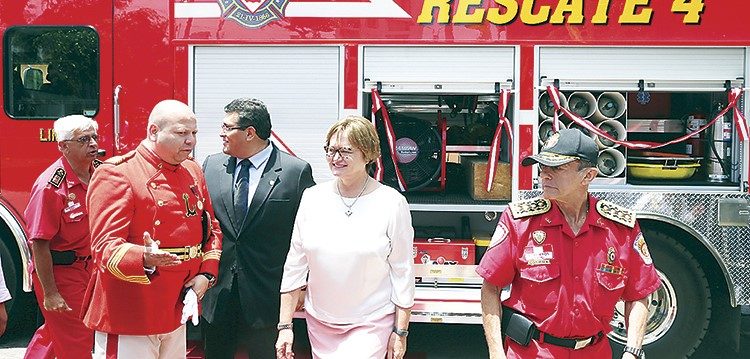 Nueva unidad para bomberos voluntarios de Lince